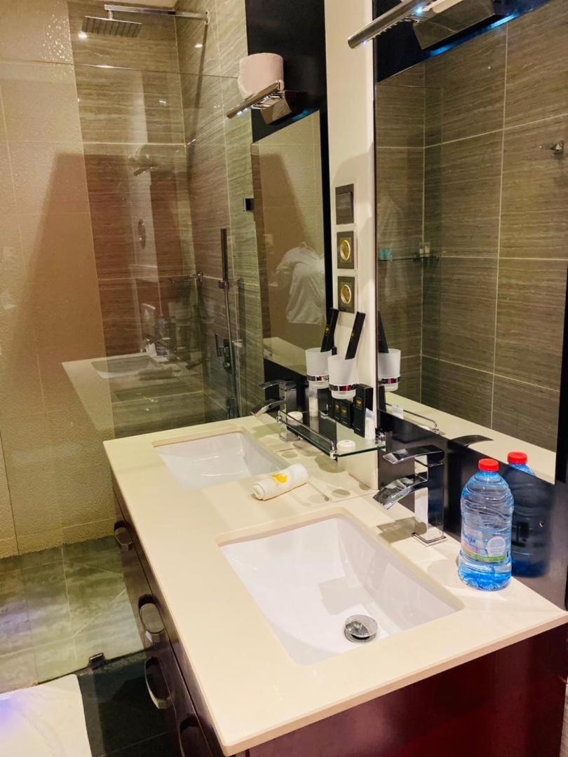 Boun'S Hotel Yaoundé Eksteriør bilde